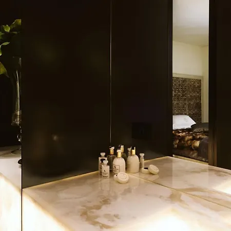 The Harbour - Luxury Living Bed & Breakfast 4*