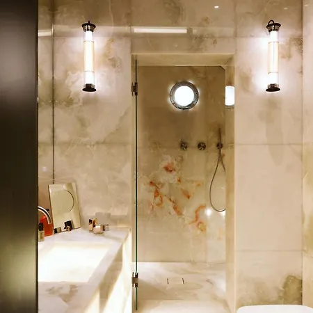 The Harbour - Luxury Living