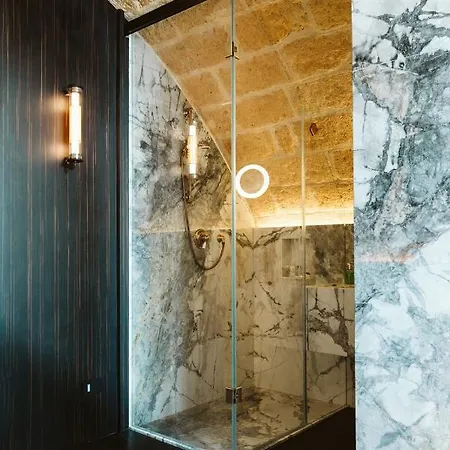 Bed & Breakfast The Harbour - Luxury Living Trani